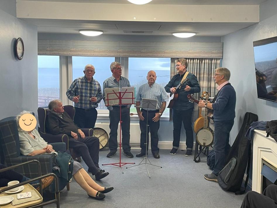 band playing at lammermuir