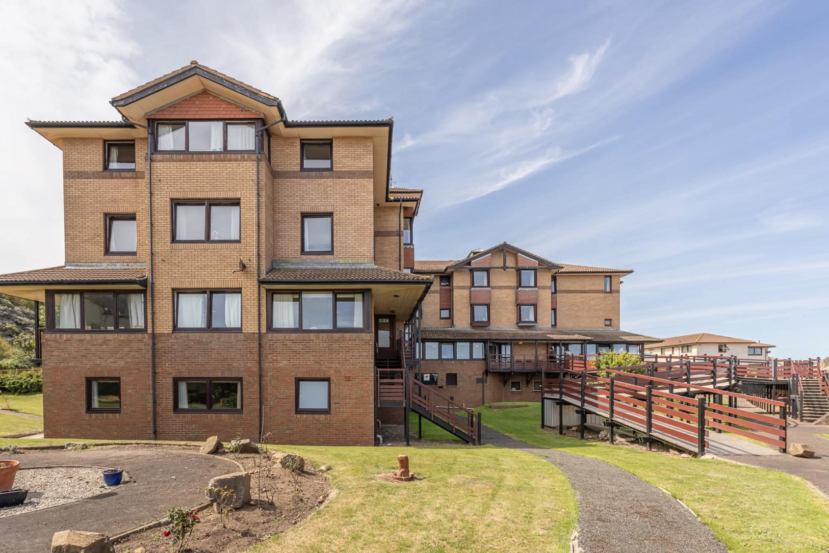 side view of lammermuir house care home